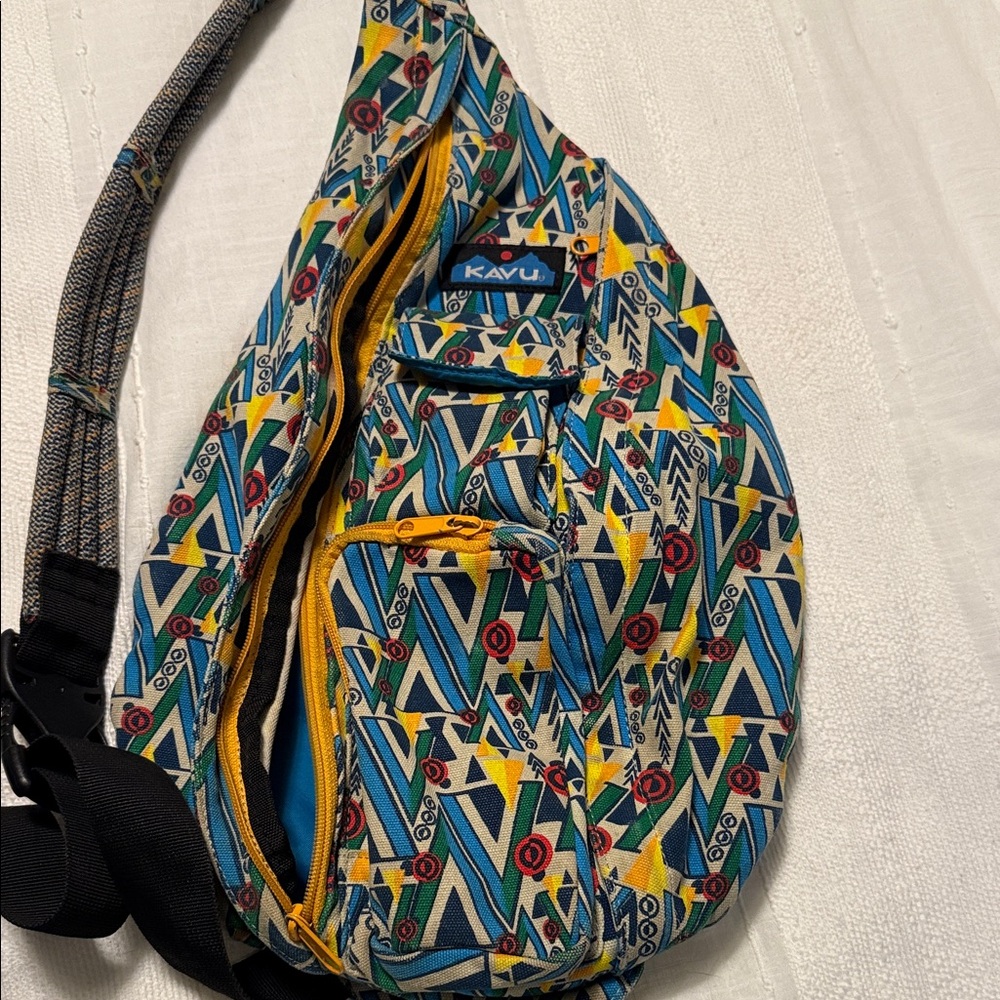 Kavu Men's Geometric Sling Bag - Blue, Yellow, Green